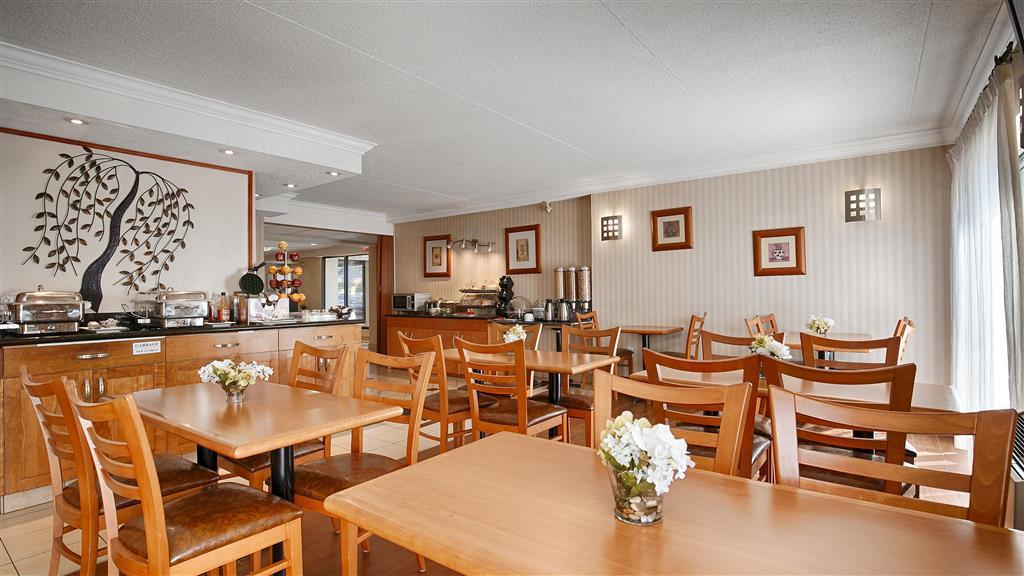 קיטצ'נר Quality Inn מראה חיצוני תמונה