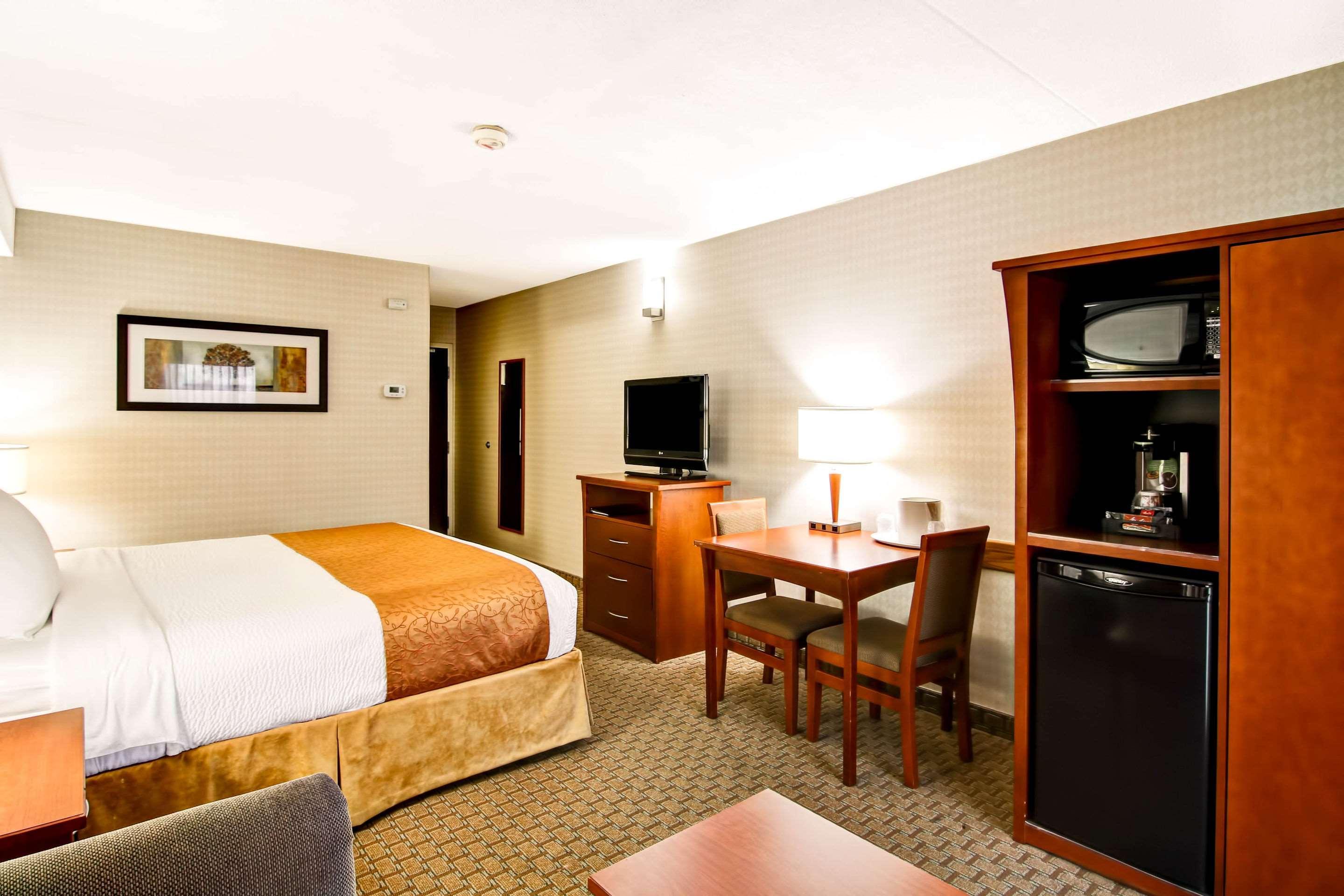 קיטצ'נר Quality Inn מראה חיצוני תמונה