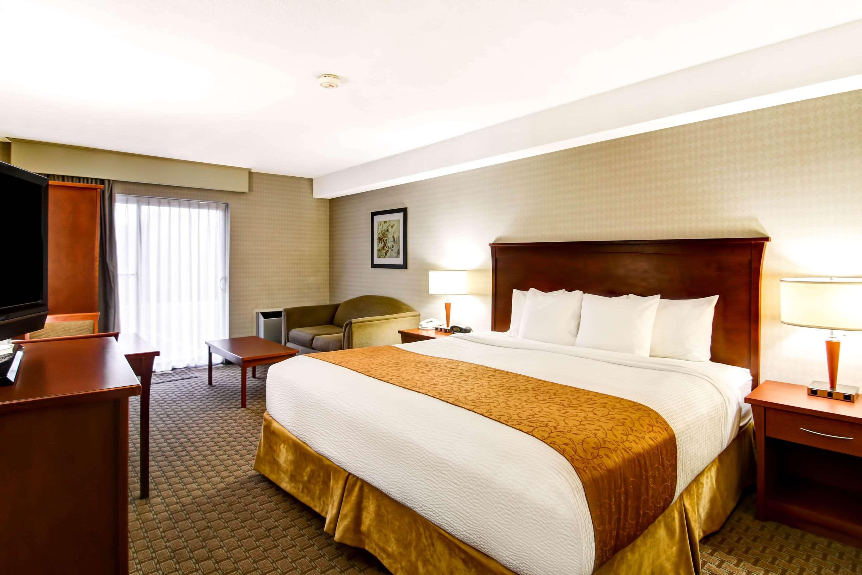קיטצ'נר Quality Inn מראה חיצוני תמונה