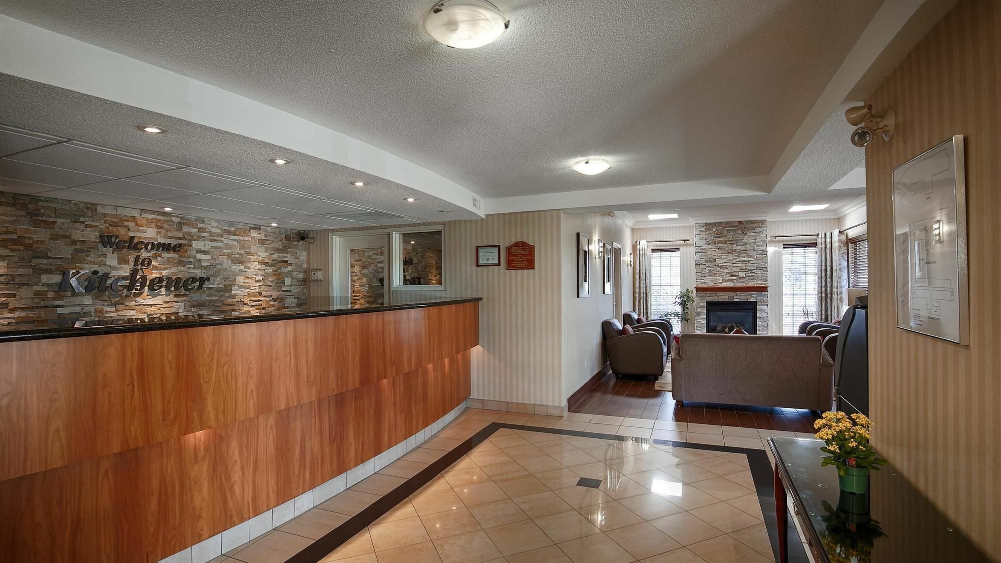 קיטצ'נר Quality Inn מראה חיצוני תמונה